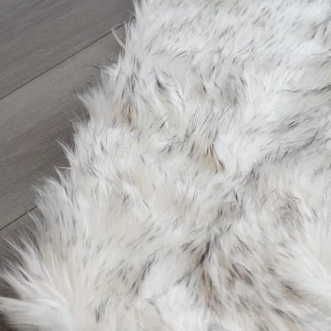 ORINOVA White and Grey Round Shag Rug 4ft Faux Sheepskin Fur Rugs for Living Room Small Circle Washable Plush Rug for Nursery Cute Room Décor