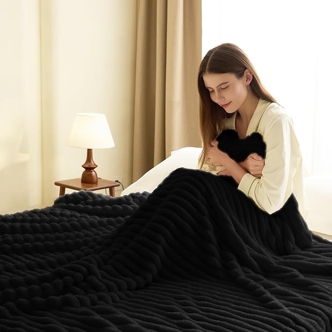 HIMEET Black Ribbed King Size Blanket for Bed - 300GSM Lightweight Fleece Blanket for Men Women, Large Cozy Sofa Couch Bed Blankets Gifts, Striped Spring Home Room Decor, Black, 108x90 Inches