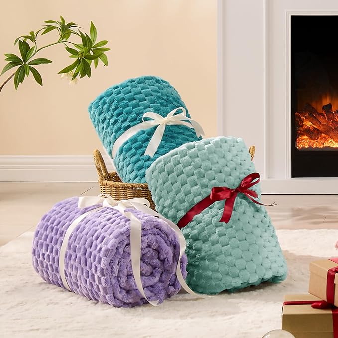 BEDELITE Fleece Throw Blanket for Couch & Bed - 3D Jacquard Decorative Lavender Blanket, Super Soft and Cozy Warm Fuzzy Blanket All Seasons Suitable, 50x60Inches