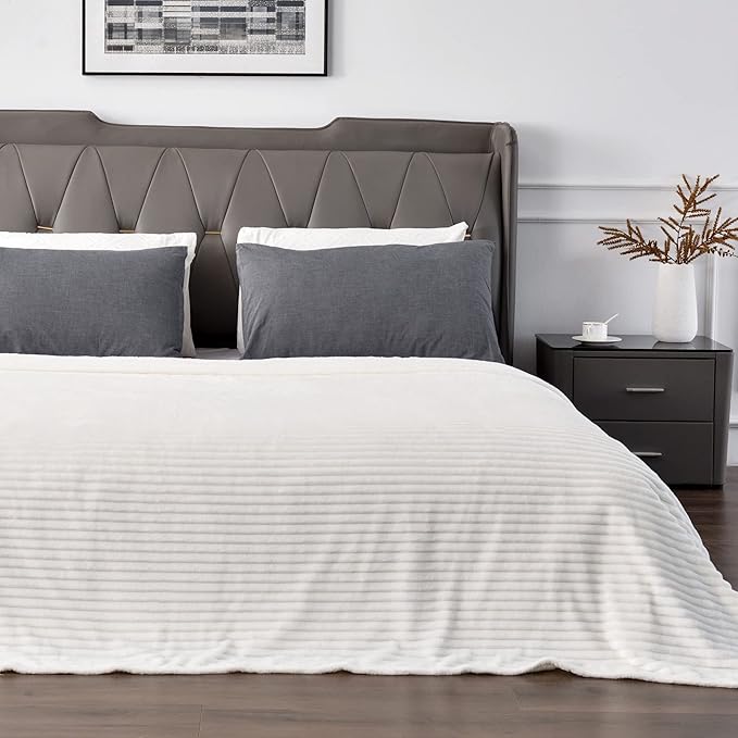 BEDELITE Fleece Blanket Queen Size – 3D Ribbed Jacquard Soft and Warm Decorative Fuzzy Blankets – Cozy, Fluffy, Plush Lightweight Throw Blankets for Couch, Bed, Sofa(Off White, 90x90 inches)