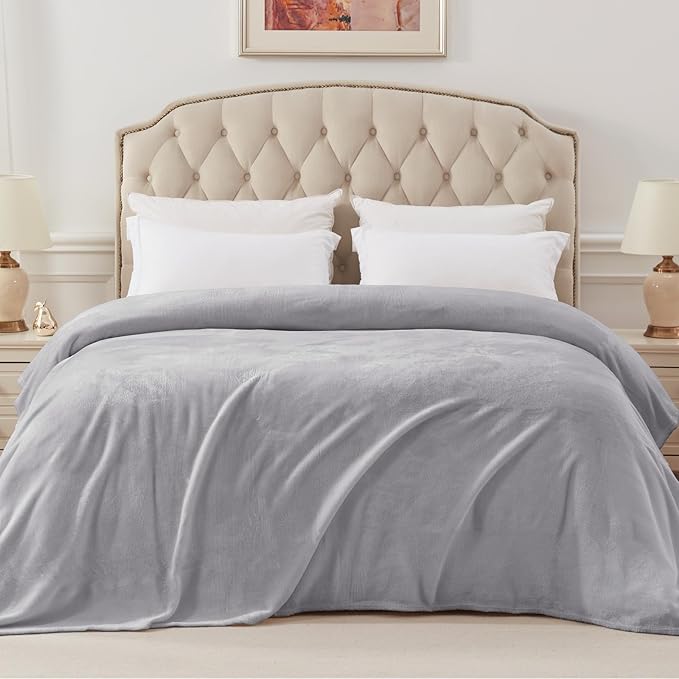 Exclusivo Mezcla Fleece Blankets Queen Size for Bed, Super Soft and Warm, All Season, Cozy, Plush, Lightweight, 90x90 Inches, Light Grey