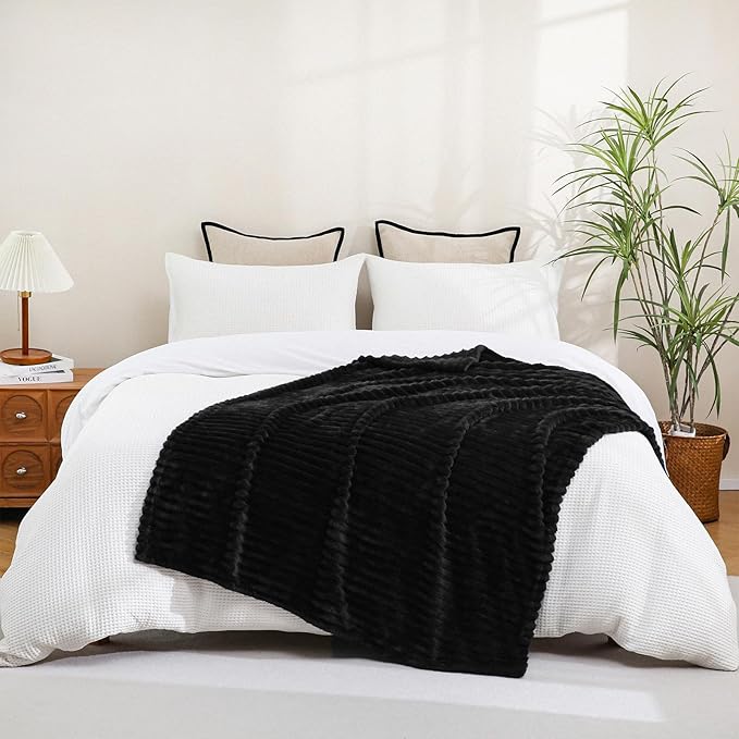 Black Fleece Throw Blanket 108”×90” for Couch Sofa Bed,Super Soft Cozy Plush Microfiber Flannel Blanket with Stripes Design Lightweight for Adults,Woman,Girls