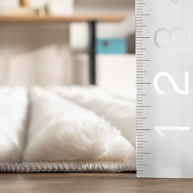 Nuloom SuperiorWash Collection Kai Off-White, 3'9" x 6', Fluffy and Cozy, High Traffic, Stain Resistant, Easy Clean, Durable Washable Area Rug for Bedroom, Living Room, Dining, Den, Foyer, Entryway