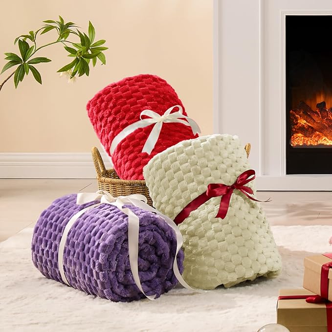 BEDELITE Fleece Throw Blanket for Couch & Bed - 3D Jacquard Decorative Red Blanket, Super Soft and Cozy Warm Fuzzy Blanket All Seasons Suitable, 50x60Inches