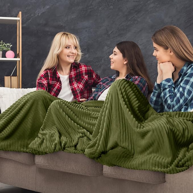 Buryeah 6 Pcs Flannel Throw Blanket Bulk 50 x 60 in Sleepover Blanket Outdoor Wedding Throw Lightweight, Oeko-tex Standard 100 Certified for Sofa Homeless Gifts (Army Green)