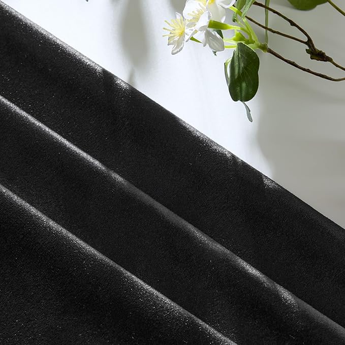 GIGIZAZA Black Velvet Pillow Covers 18x18,Decorative Square Throw Pillows Modern Covers Small Solid Living Room Pillow Cases for Couch Pack of 2