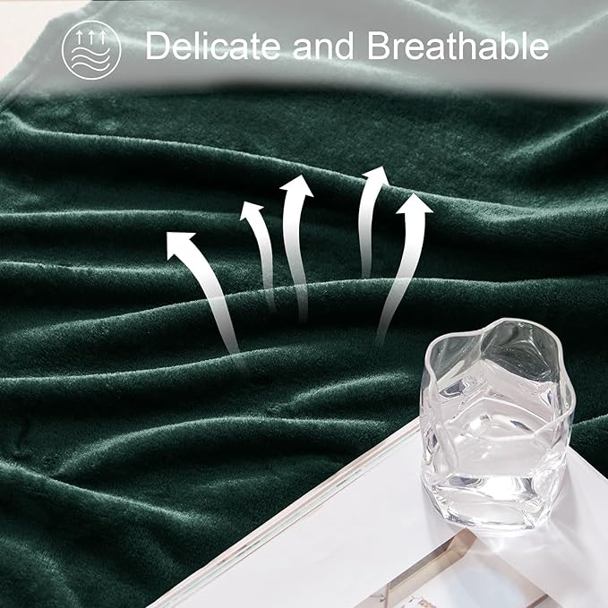 Exclusivo Mezcla Fleece Throw XL Blanket for Couch, Sofa, Super Soft and Warm Forest Green Blankets, All Season, Cozy, Plush, Lightweight, 50x70 Inches