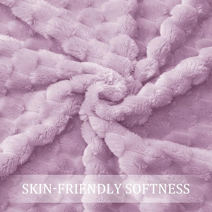 Exclusivo Mezcla Fleece Throw Blanket for Couch, Extra Large Fuzzy Lilac Purple Bed Blankets, Soft Cozy Plush Sofa Throws for All Seasons, 50x70 Inches