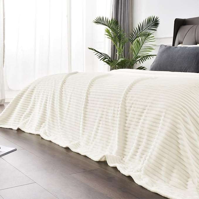 BEDELITE Fleece Blanket King Size – 3D Ribbed Jacquard Soft and Warm Decorative Fuzzy Blankets – Cozy, Fluffy, Plush Lightweight Throw Blankets for Couch, Bed, Sofa(Cream, 108x90 inches)