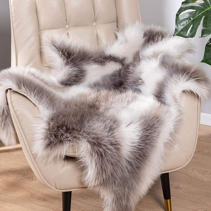 Carvapet Soft Fur Rugs Fake Reindeer Hide Area Rug Fluffy Faux Fur Carpet for Bedroom Floor Mat Home Decorative Throw Rug for Living Room, 3ft x 3ft, Grey