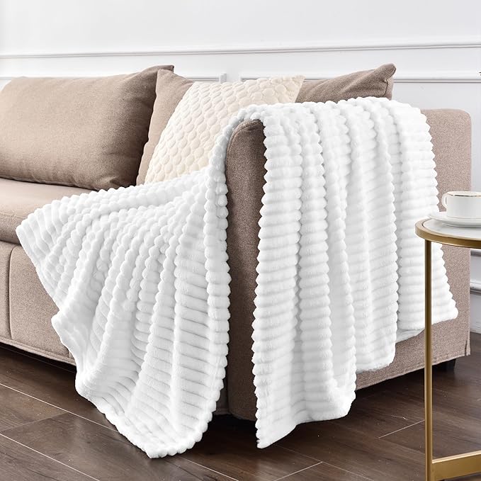 BEDELITE Fleece Blanket Queen Size – 3D Ribbed Jacquard Soft and Warm Decorative Fuzzy Blankets – Cozy, Fluffy, Plush Lightweight Throw Blankets for Couch, Bed, Sofa(White, 90x90 inches)