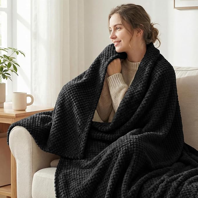 Exclusivo Mezcla Fleece Bed Blanket Twin Size, Super Soft and Warm Blankets for Couch, Sofa and Bed Waffle Textured, Cozy, Fuzzy and Lightweight (Black, 90x66 Inches)