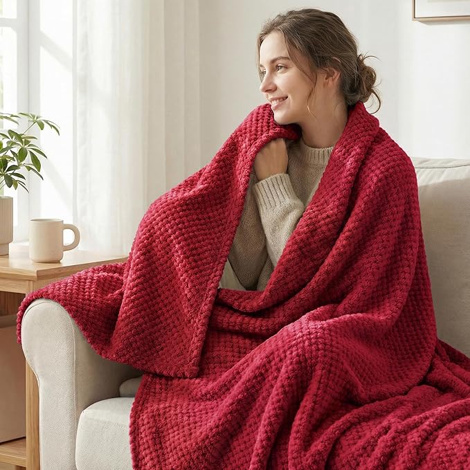Exclusivo Mezcla Fleece Bed Blanket Queen Size, Super Soft and Warm Blankets for Couch, Sofa and Bed Waffle Textured, Cozy, Fuzzy and Lightweight (Deep Red, 90x90 Inches)