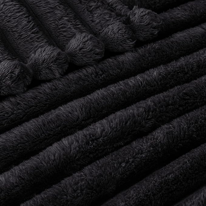 Exclusivo Mezcla Queen Size Flannel Fleece Blanket, Super Soft Striped Jacquard Bed Blanket, Lightweight Fuzzy Cozy for All Seasons, 90x90 Inches, Black