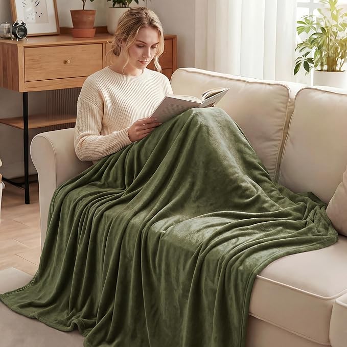 Exclusivo Mezcla Fleece Olive Green Throw Blanket for Couch, Sofa, Super Soft and Warm Blankets, All Season, Cozy, Plush, Lightweight, 50x60 Inches