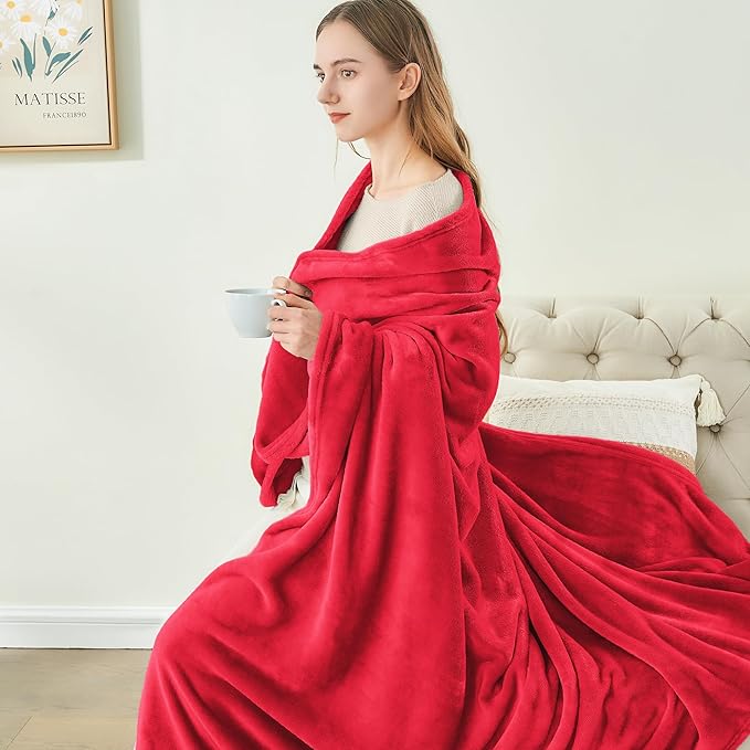 BEDELITE Fleece Blanket King Size Blankets for Bed, Luxury Plush Cozy Fuzzy Blanket 108x90 inches, Super Soft Warm Lightweight Throw Blanket All Seasons Suitable, Red
