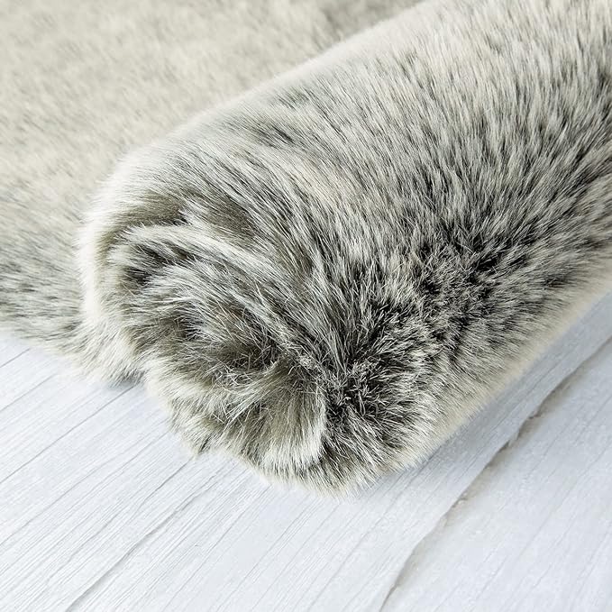 Ashler HOME DECO Soft Fox Faux Fur Chair Couch Cover Area Rug for Bedroom Floor Sofa Living Room Green White 2 x 2.8 ft
