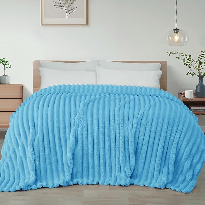 Exclusivo Mezcla King Size Flannel Fleece Blanket, Super Soft Striped Jacquard Bed Blanket, Lightweight Fuzzy Cozy for All Seasons, 90x104 Inches, Blue