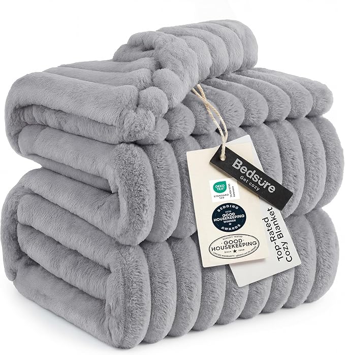 Bedsure GentleSoft Full Size Blanket for Bed - Cozy Soft Blankets for Womenn, Cute Large Fleece Throws for Girls, Light Grey, 84x90 Inches