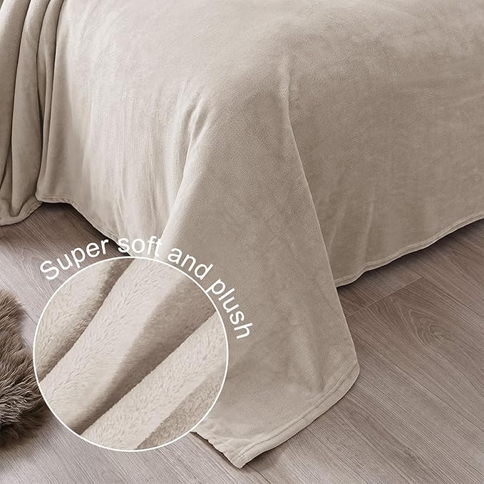 Exclusivo Mezcla Fleece Blanket Twin Size for Bed, Super Soft and Warm, All Season, Cozy, Plush, Lightweight, 60x80 Inches Camel