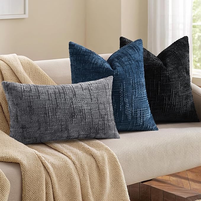 decorUhome Black Chenille Throw Pillow Covers 18x18 Set of 2 Textured Soft Cozy Slubby Couch Pillow Covers Modern Farmhouse Boho Decorative Pillow Cases for Bed Sofa Living Room
