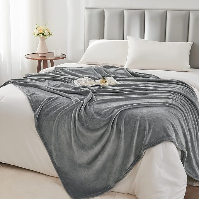 BEDELITE Fleece Blankets Queen Size Grey Throw Blankets for Bed, Luxury Plush Cozy Fuzzy Blanket 90x90 inches, Super Soft Warm Lightweight Throw Blanket All Seasons Suitable
