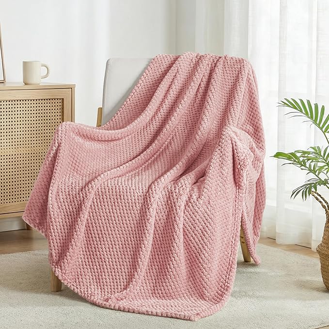 Exclusivo Mezcla Fleece Bed Blanket Queen Size, Super Soft and Warm Blankets for Couch, Sofa and Bed Waffle Textured, Cozy, Fuzzy and Lightweight (Dusty Pink, 90x90 Inches)