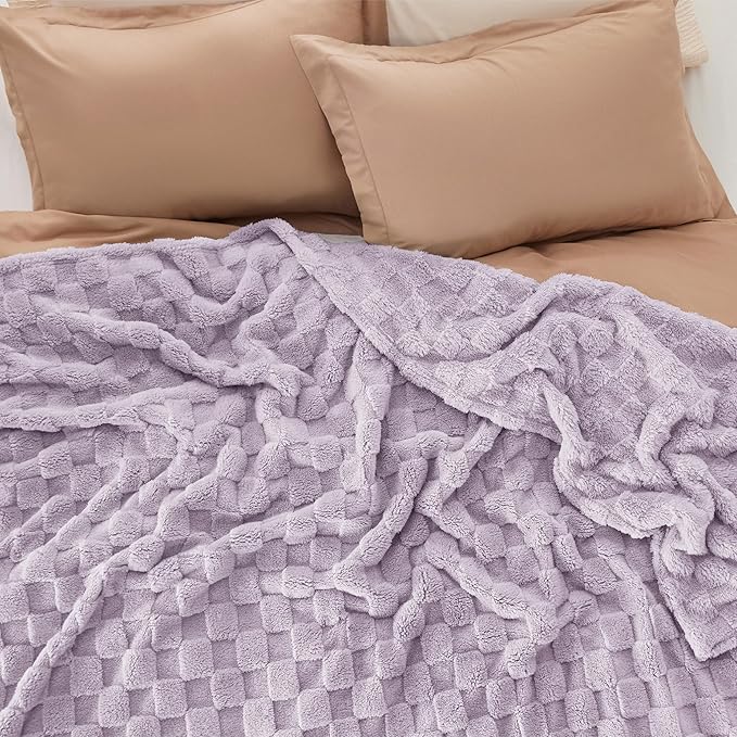 Bedsure GentleSoft Full Size Blankets for Bed Lavender Fog - Super Soft Cozy Fleece Blanket for Kids Girls, Large Fuzzy Throws for Bedroom Decor, 84x90 Inches