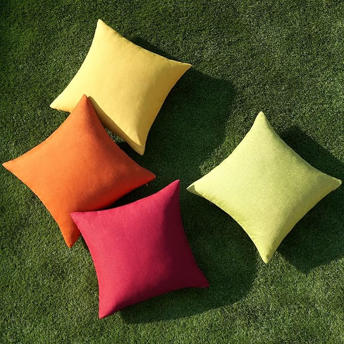MIULEE Pack of 4 Decorative Outdoor Throw Pillow Covers Linen Waterproof Pillow Covers Farmhouse Cushion Cases for Patio Garden Tent Balcony Couch Sofa 18x18 inch Red/Green