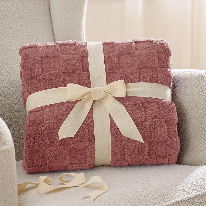 Bedsure GentleSoft Blankets Queen Size for Bed - Super Soft Cozy Blanket for Women Kids Girls, Large Fuzzy Fleece Throw for Bedroom Decor, Dusty Pink, 90x90 Inches