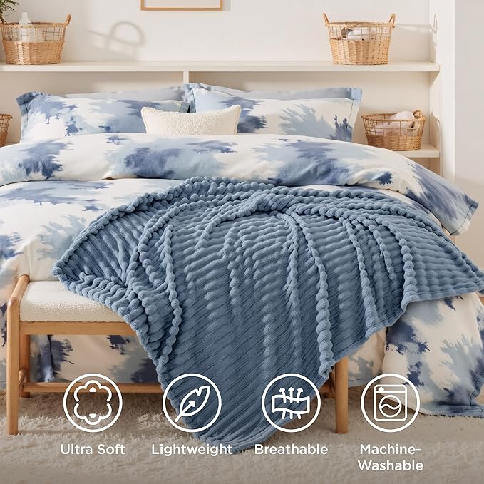 Bedsure GentleSoft Throw Blanket for Couch - Cozy Soft Blankets for Women, Cute Small Throws for Girls, Blue, 50x70 Inches