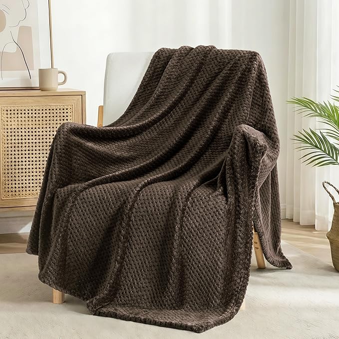 Exclusivo Mezcla Fleece Bed Blanket King Size, Super Soft and Warm Blankets for Couch, Sofa and Bed Waffle Textured, Cozy, Fuzzy and Lightweight (Coffee, 90x104 Inches)
